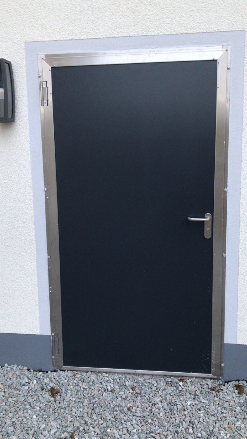 Single doors for house in Falkenstein